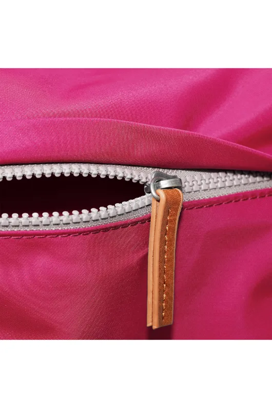Kennington B Crossbody