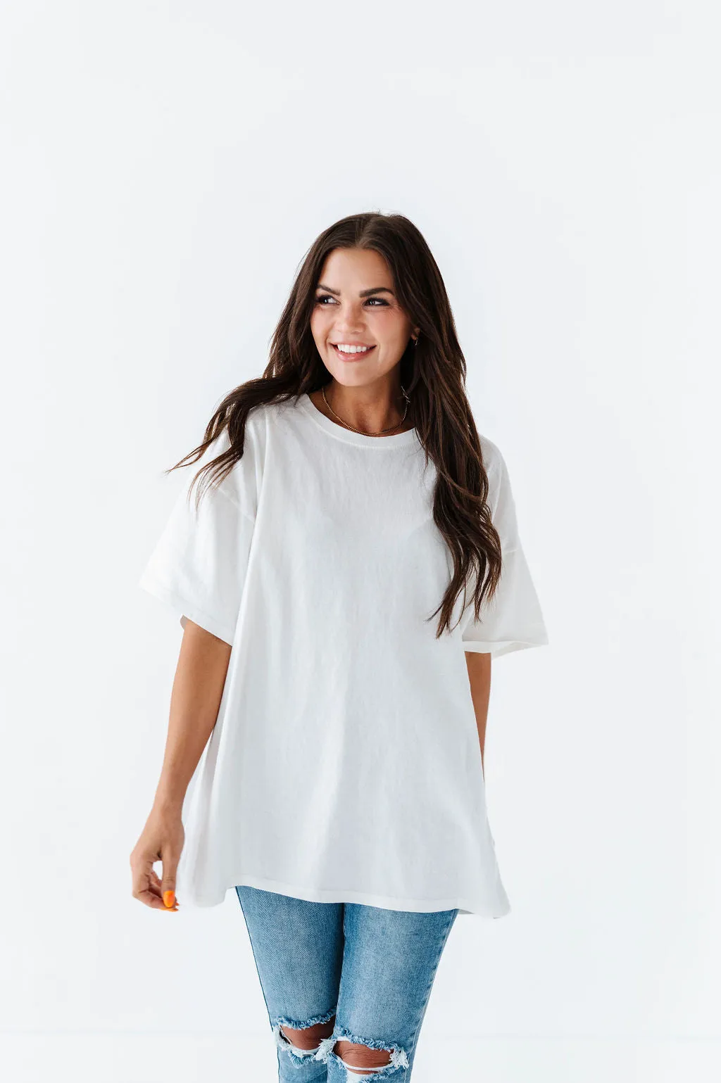 Lisa Oversized Boyfriend Tee in Off White - Size Medium Left