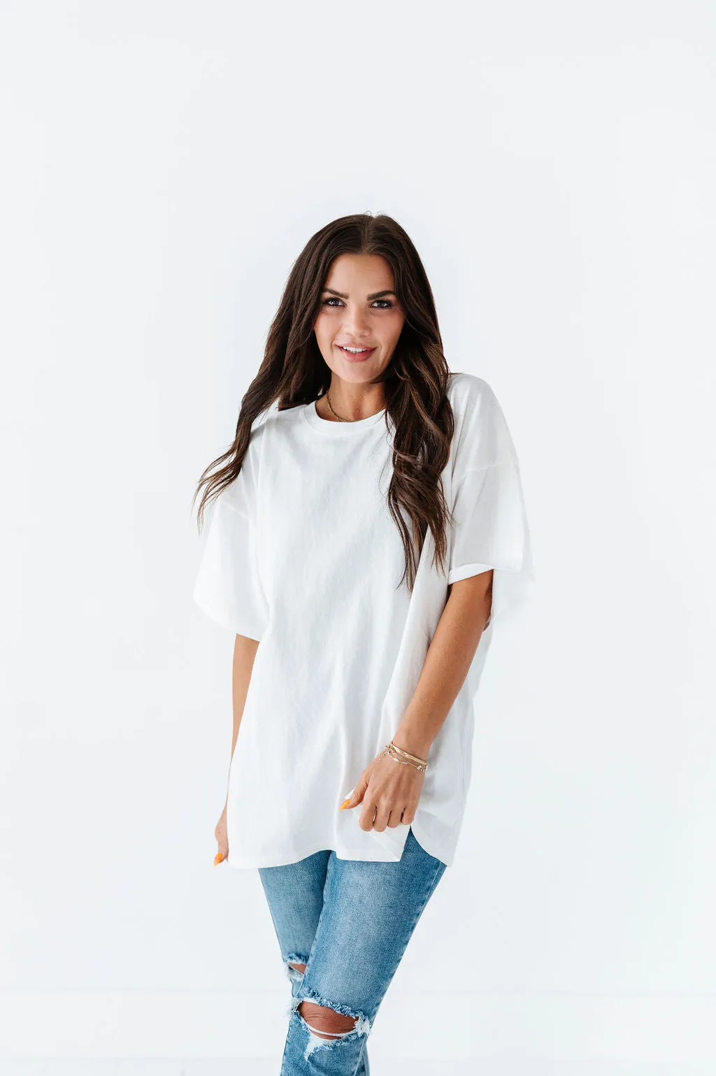 Lisa Oversized Boyfriend Tee in Off White - Size Medium Left
